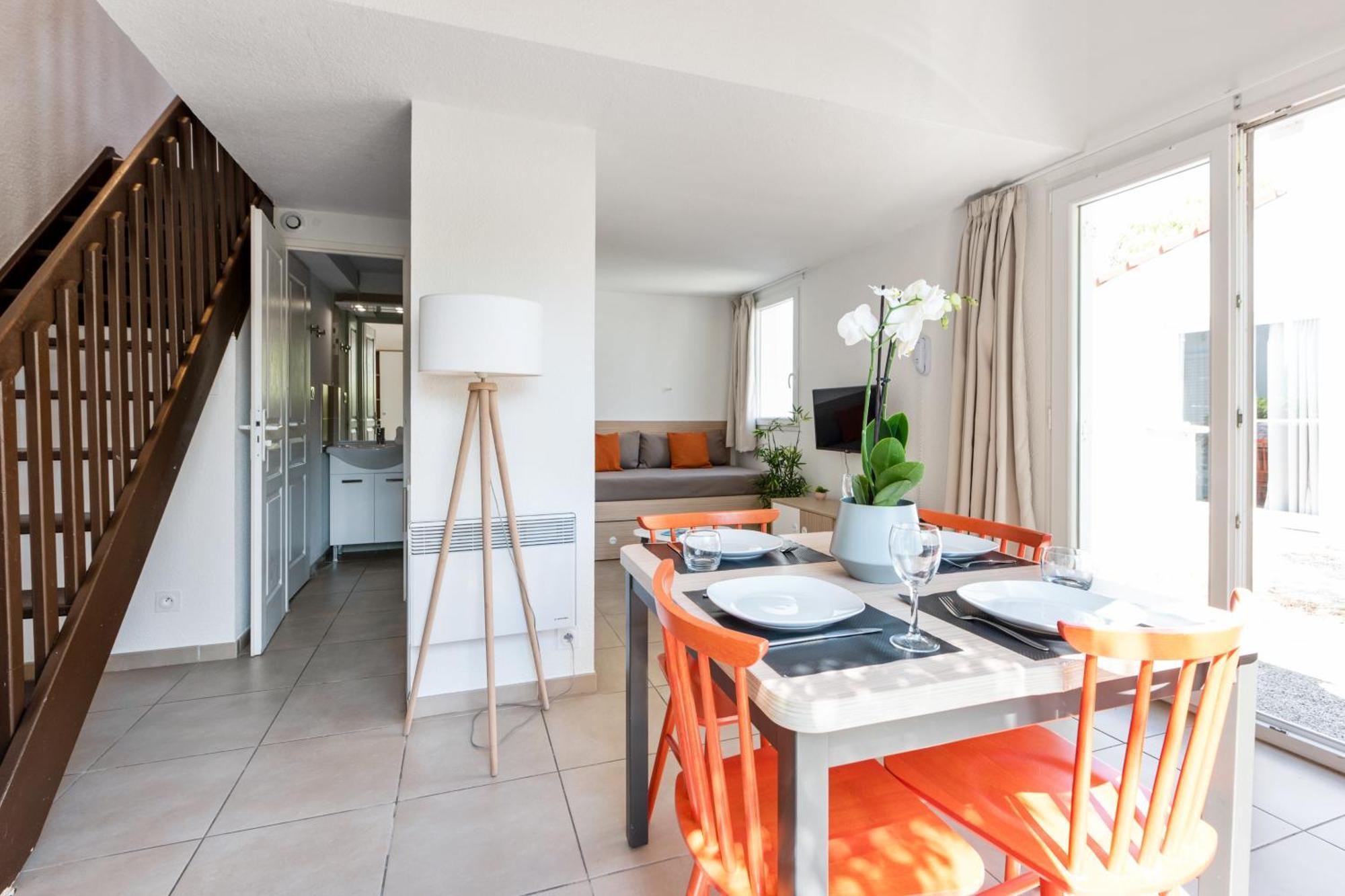 Comfort Aparthotel Mandelieu La Napoule Village Eksteriør billede